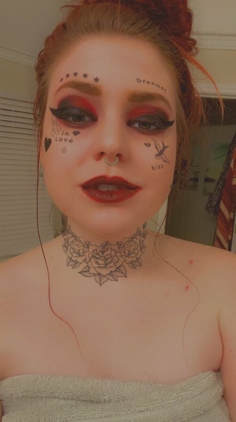 keiraluvv kunst nackten galerie