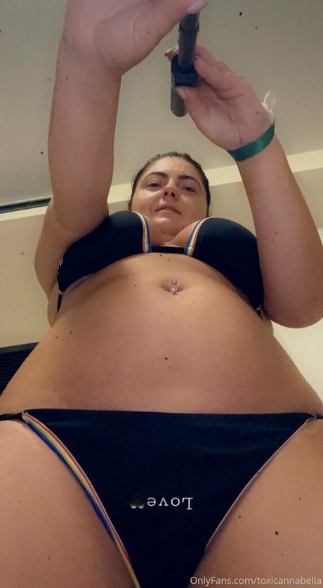 toxicannabella perfekte beste bild