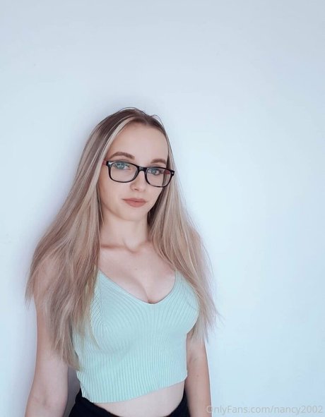 nancyna02 freie pornostar bild