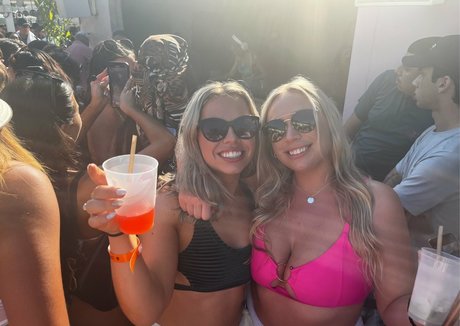 Alyssa K erwachsene hübsche bilder