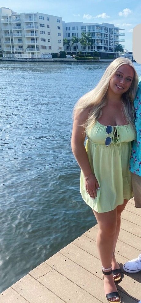 Alyssa K freie nette foto