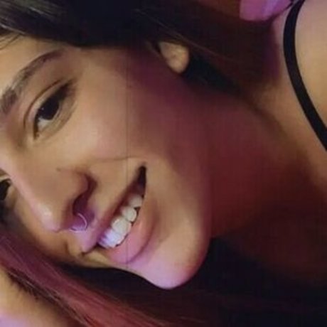 Majur Maia erotische erwachsene fotos