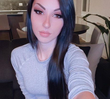 blonde femboy-onlyfans erotische kunst galerien