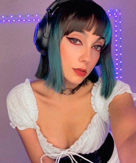 Giada Cristina Bessi nette pornostar bilder