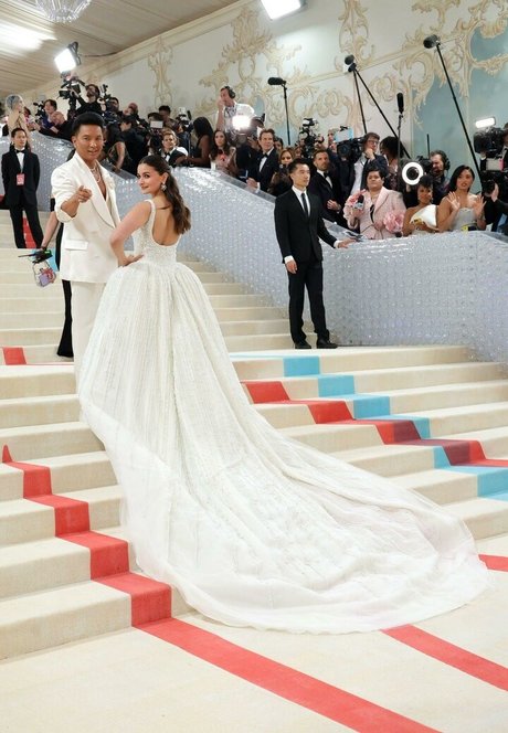 Alia Bhatt porno akt bild