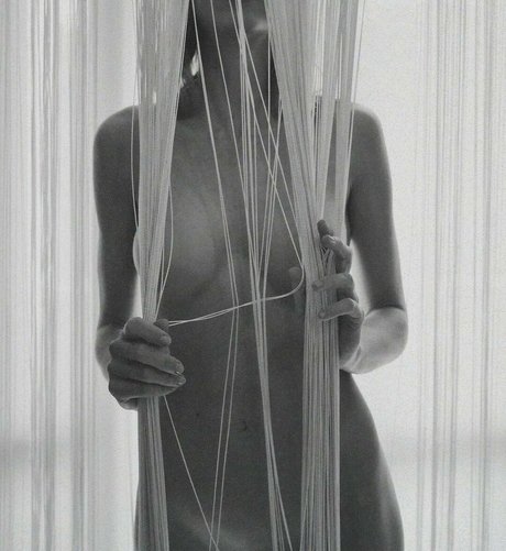 Niki Anson exklusive nackt galerien