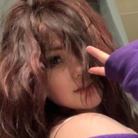 xravennxx pornostar hd foto