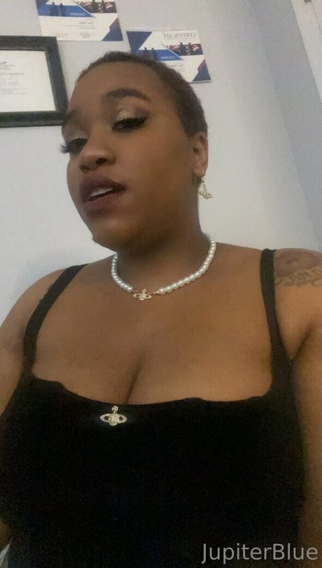 jupiterblue heiße nackte bild