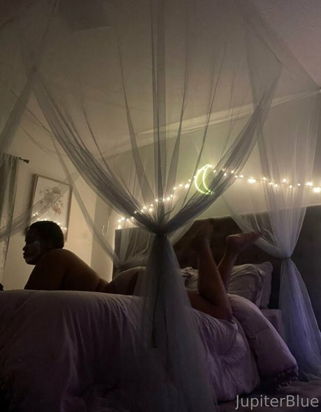 jupiterblue model akt fotos