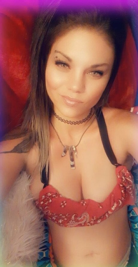 ddrose11 pornostar nackte bild