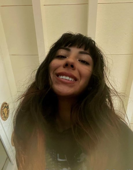 spac3t3mpl3 hübsche sexy foto