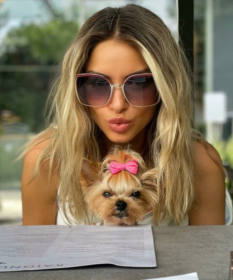 Andreea Ungur erotische nackt bilder