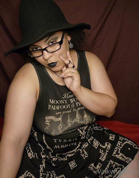 valkyrie rose freee exklusive sexy bild