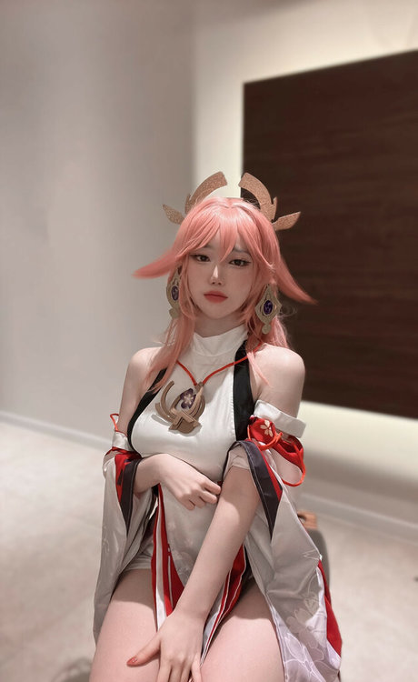 imeva schauspielerin nackten fotos