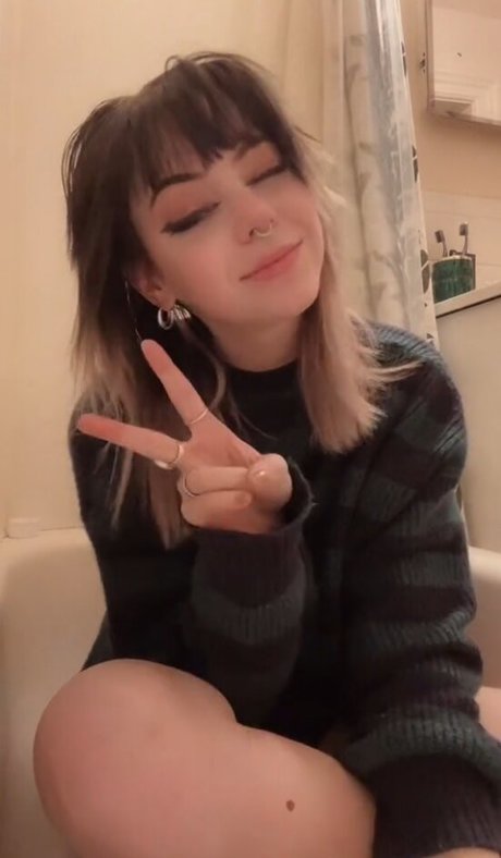 OkayGnomie schauspielerin top foto