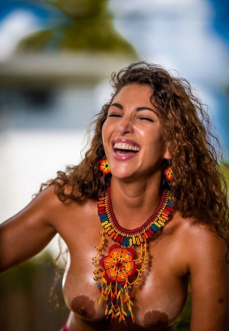 Ana Lucia Silva erwachsene nackten galerien