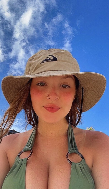 Lilly A erwachsene freie bild