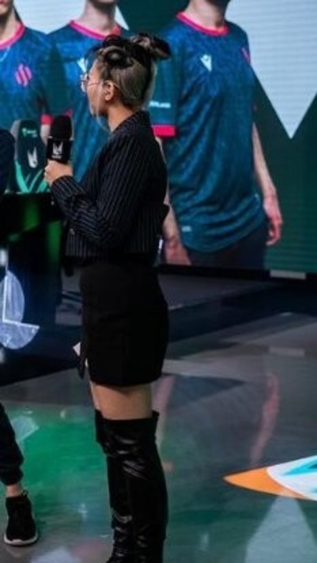 Yinsu Collins xxx freie foto