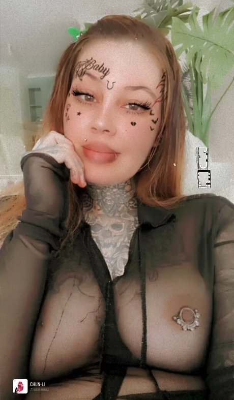 Jessica Monchouchou exklusive schöne archiv