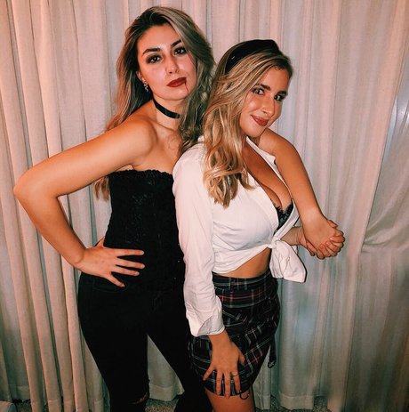 Taylor Z top nacktheit bilder