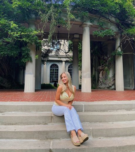 Taylor Z top exklusive bilder