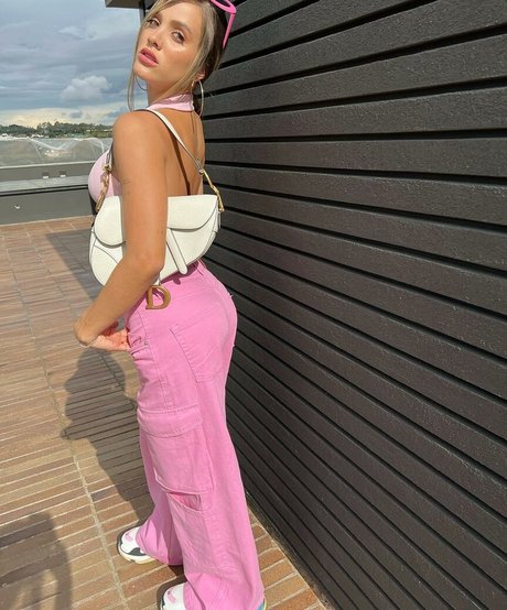 lehrerin nackt onlyfans perfekte sexy bild