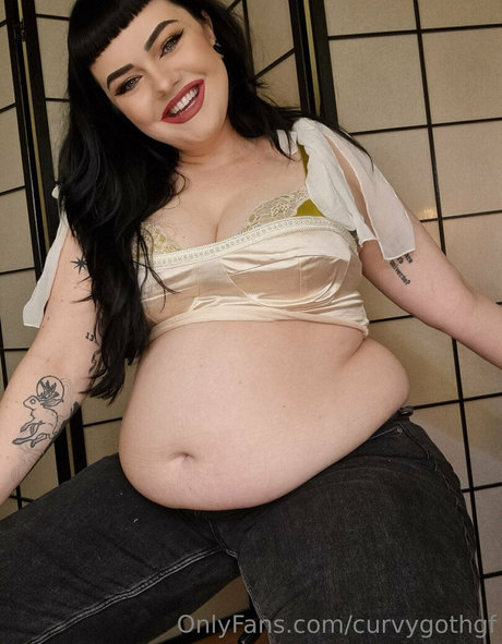 curvygothgf nackt erwachsene galerien