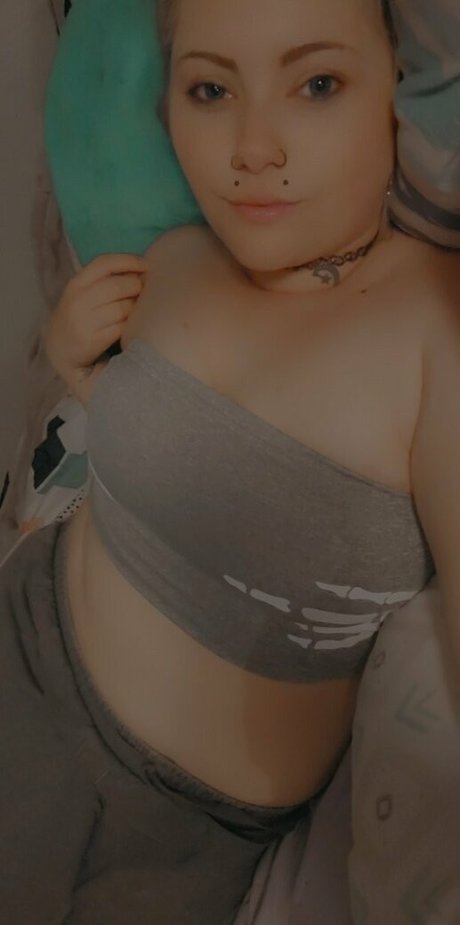 nikkimonstrosity perfekte erwachsene bilder