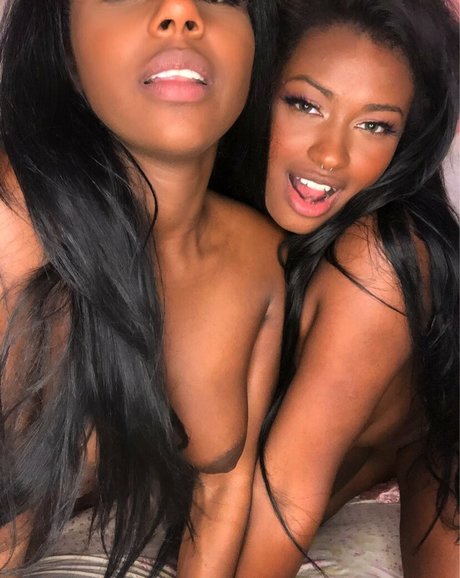 Samira Bombom pornostar erwachsene foto