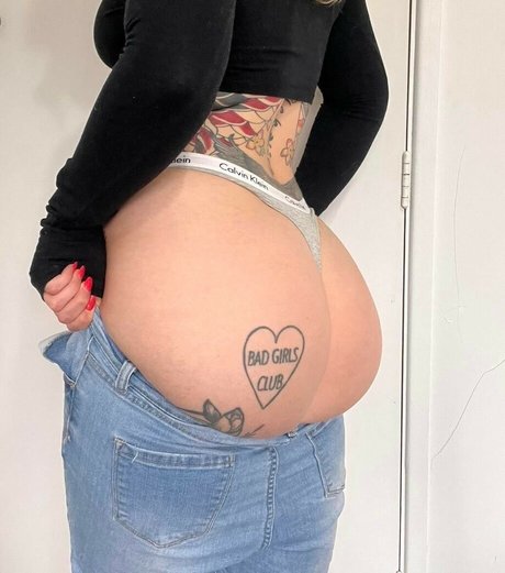 Niccis noots model kunst galerie