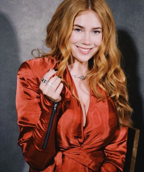 Palina Rojinski model schöne galerien