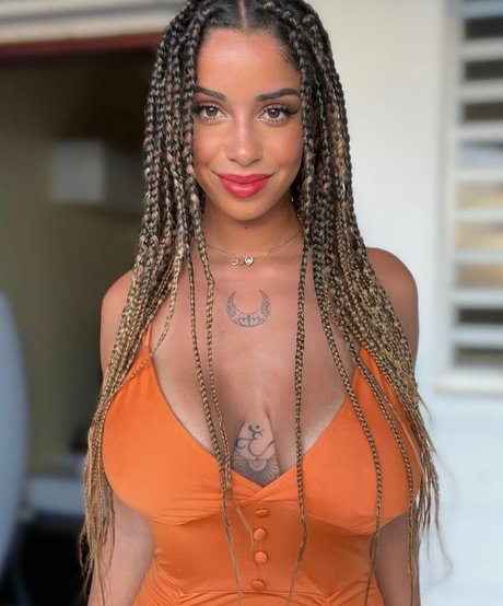 Miiaroma2 hübsche sex galerien