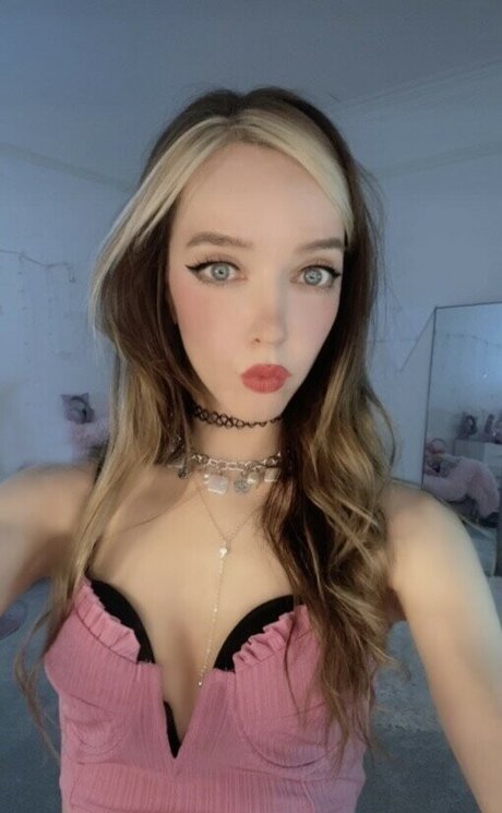 Holly Rosi Asmr erwachsene pornografische fotos