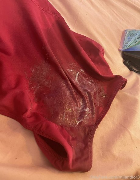 milandior3 erwachsene schöne archiv