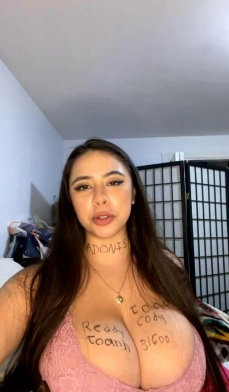 Reema Rochelle erwachsene akt bild