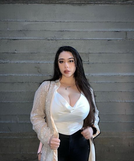 Reema Rochelle porno akt galerie