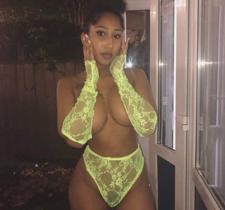 SannaTwinkle xxx bild