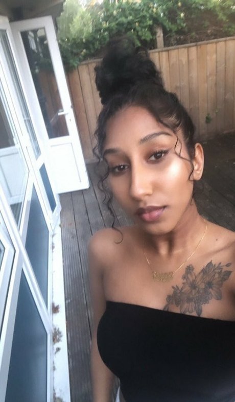 SannaTwinkle heiße erotische fotos