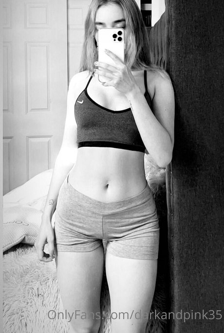 darkandpink35 top porno bild