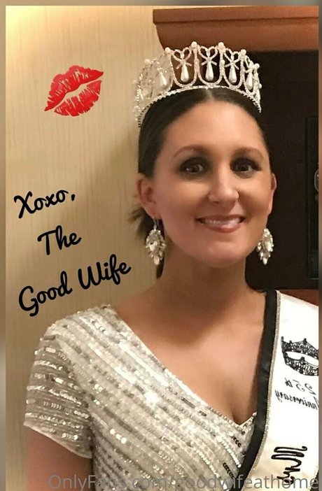 goodwifeathome schöne heiße bild