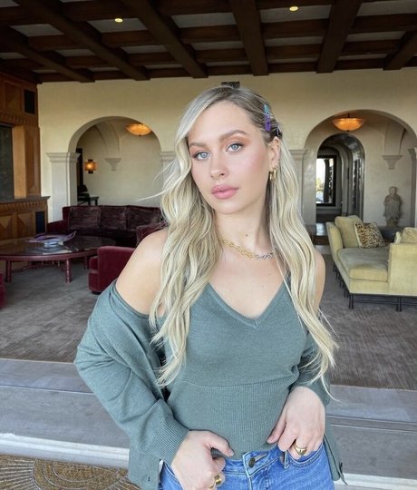 Natasha Bure top porno galerien