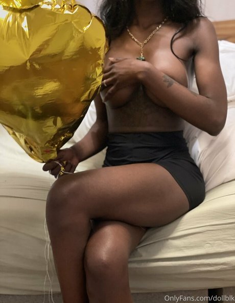 dollblk schauspielerin xxx foto