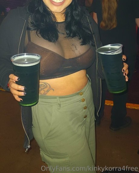 kinkykorra4free xxx fotos