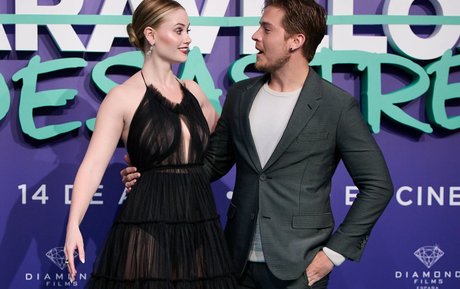 Virginia Gardner heiße kunst galerie