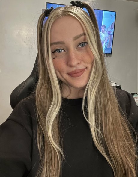 skysfreepage nackt erwachsene bilder