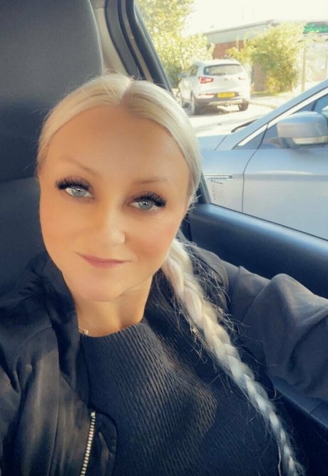 petitiepolly exklusive hd galerien