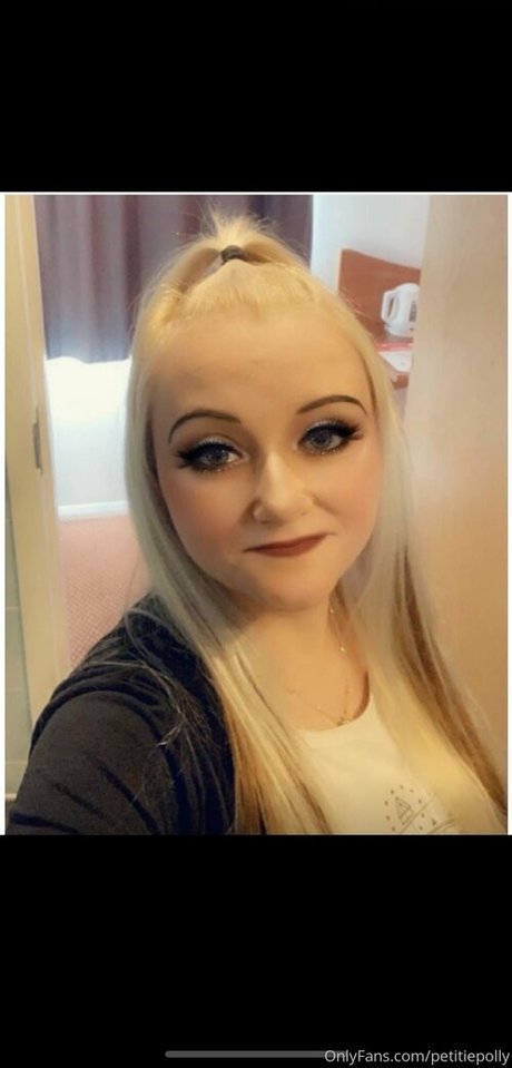 petitiepolly perfekte nacktheit fotos