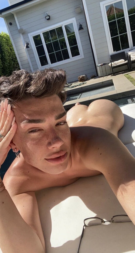 James Charles nacktheit porno fotos