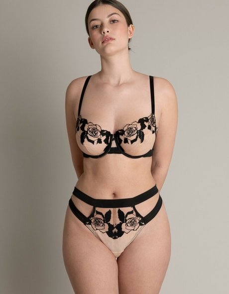 Ellie Weston sexy kostenlose fotos