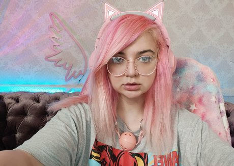 Anya Spy freie exklusive fotos